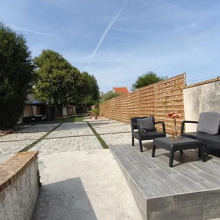 Azur, Paris Et Stade De France Apartamento